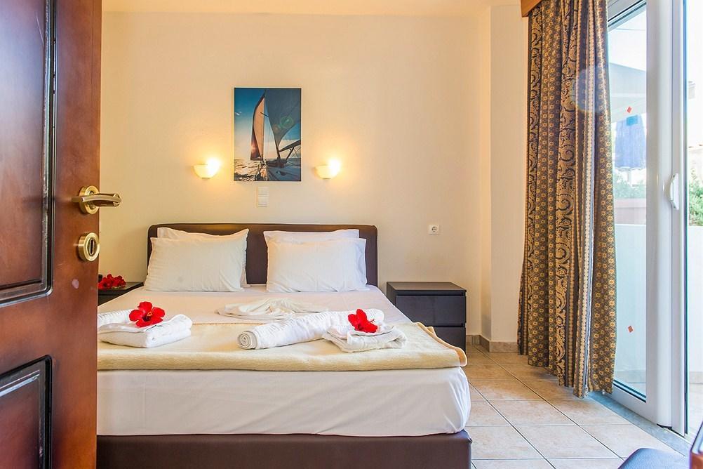 Coral Beach Hotel Ayía Marína Zewnętrze zdjęcie